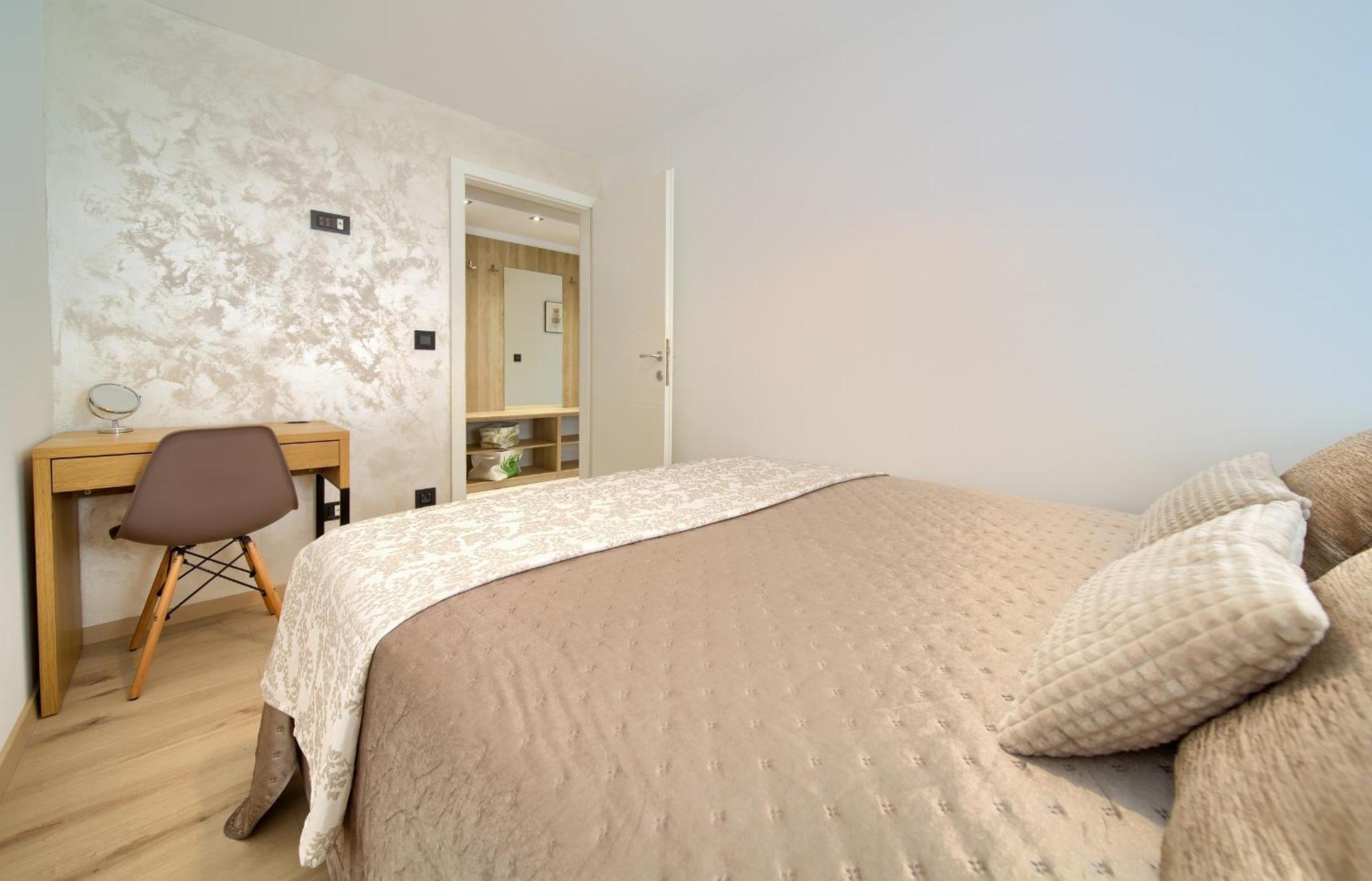 Apartments Sinisa - Krk Town Ruang foto