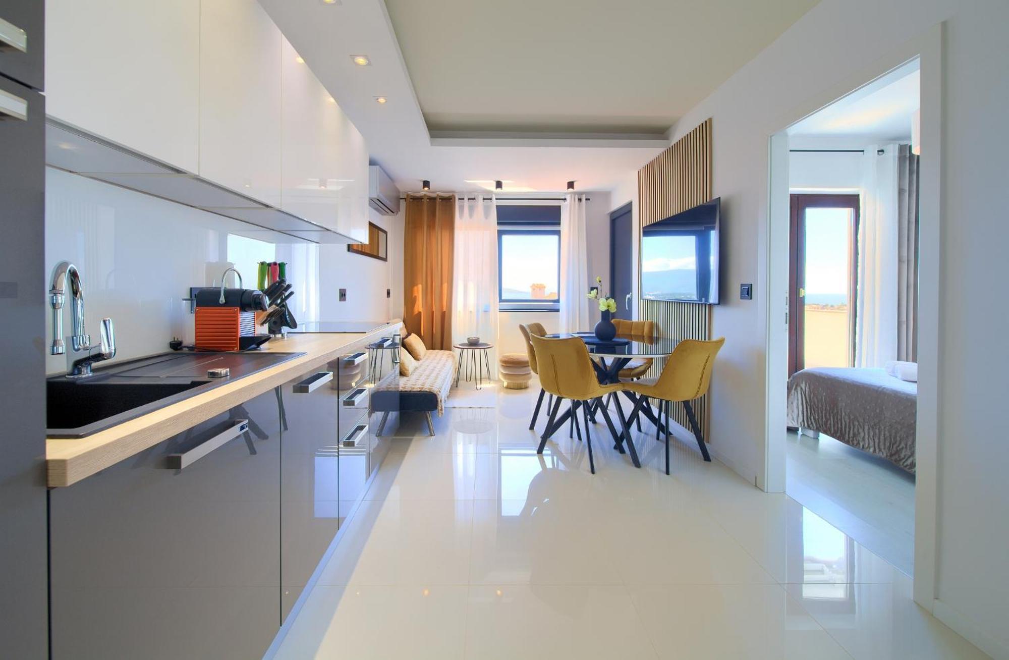 Apartments Sinisa - Krk Town Bagian luar foto