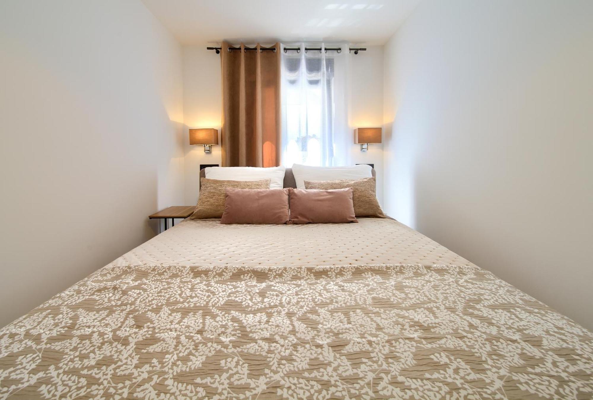 Apartments Sinisa - Krk Town Bagian luar foto
