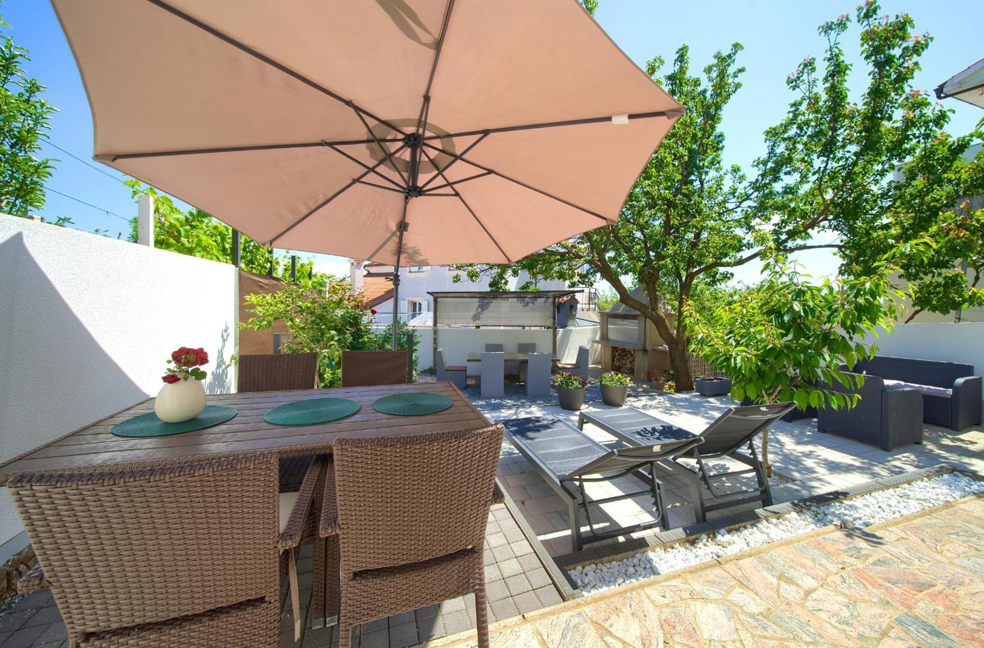 Apartments Sinisa - Krk Town Bagian luar foto