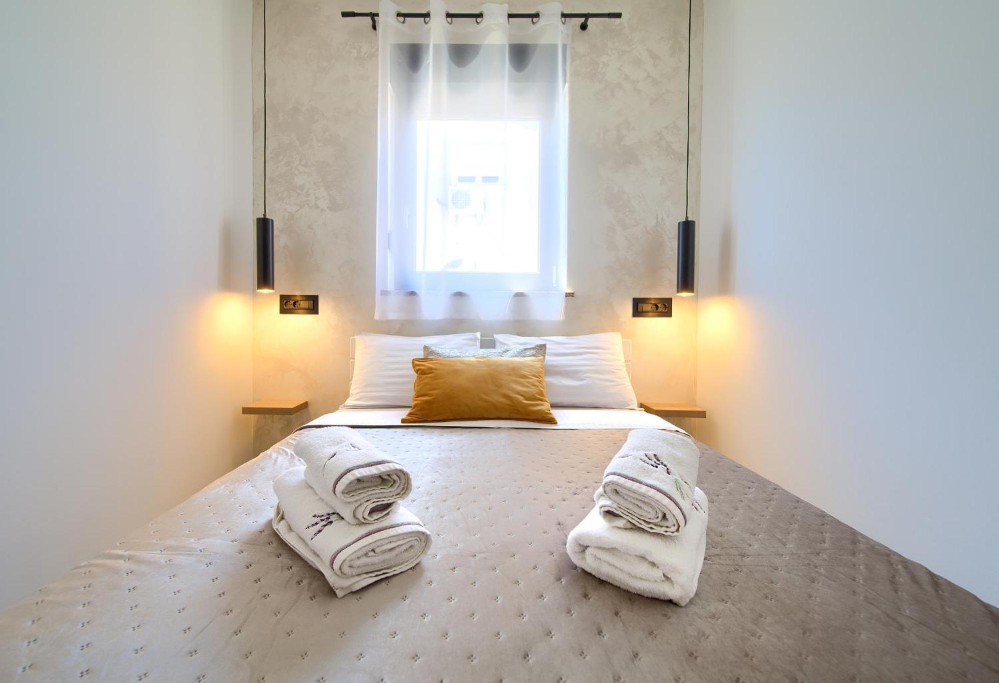 Apartments Sinisa - Krk Town Bagian luar foto