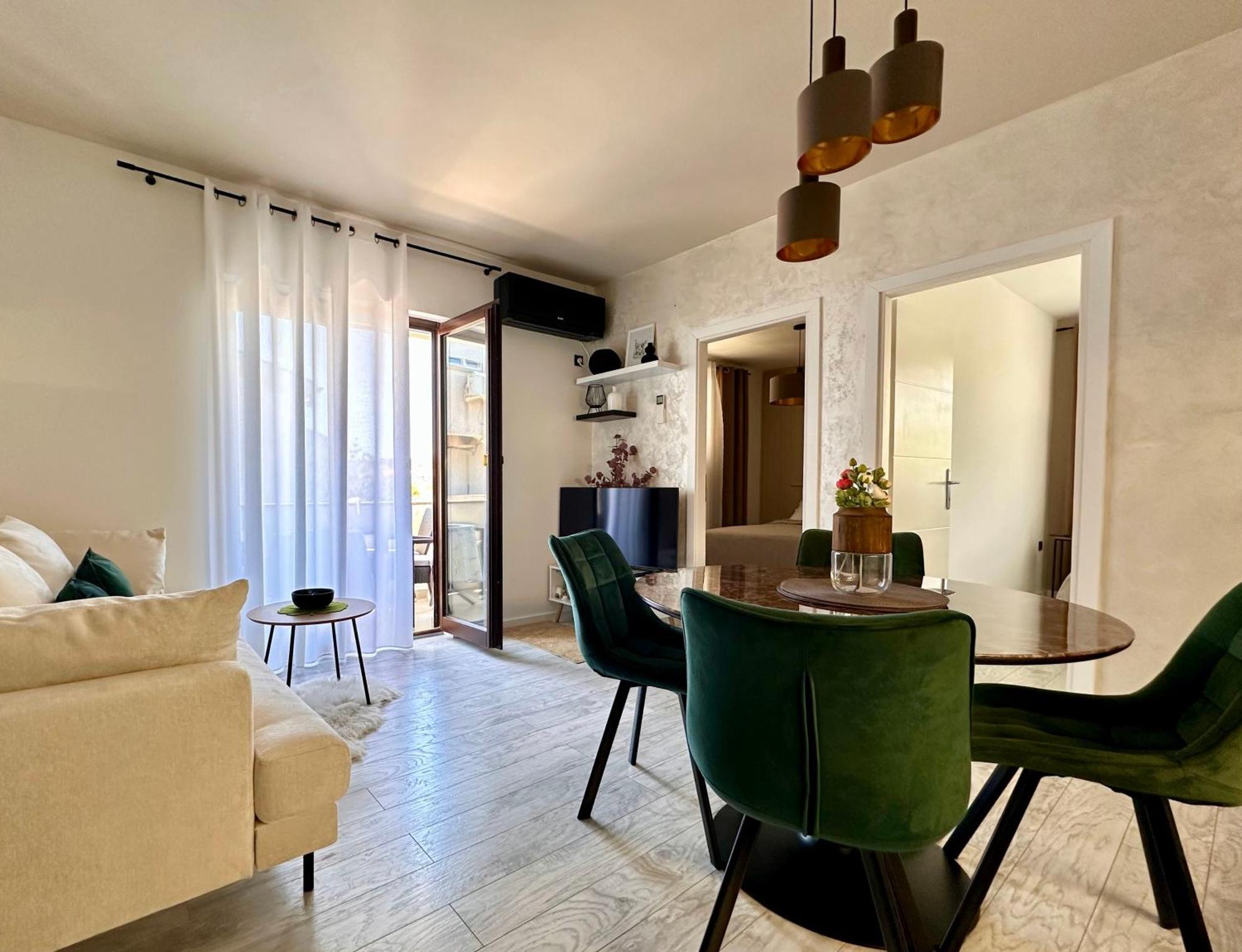Apartments Sinisa - Krk Town Bagian luar foto