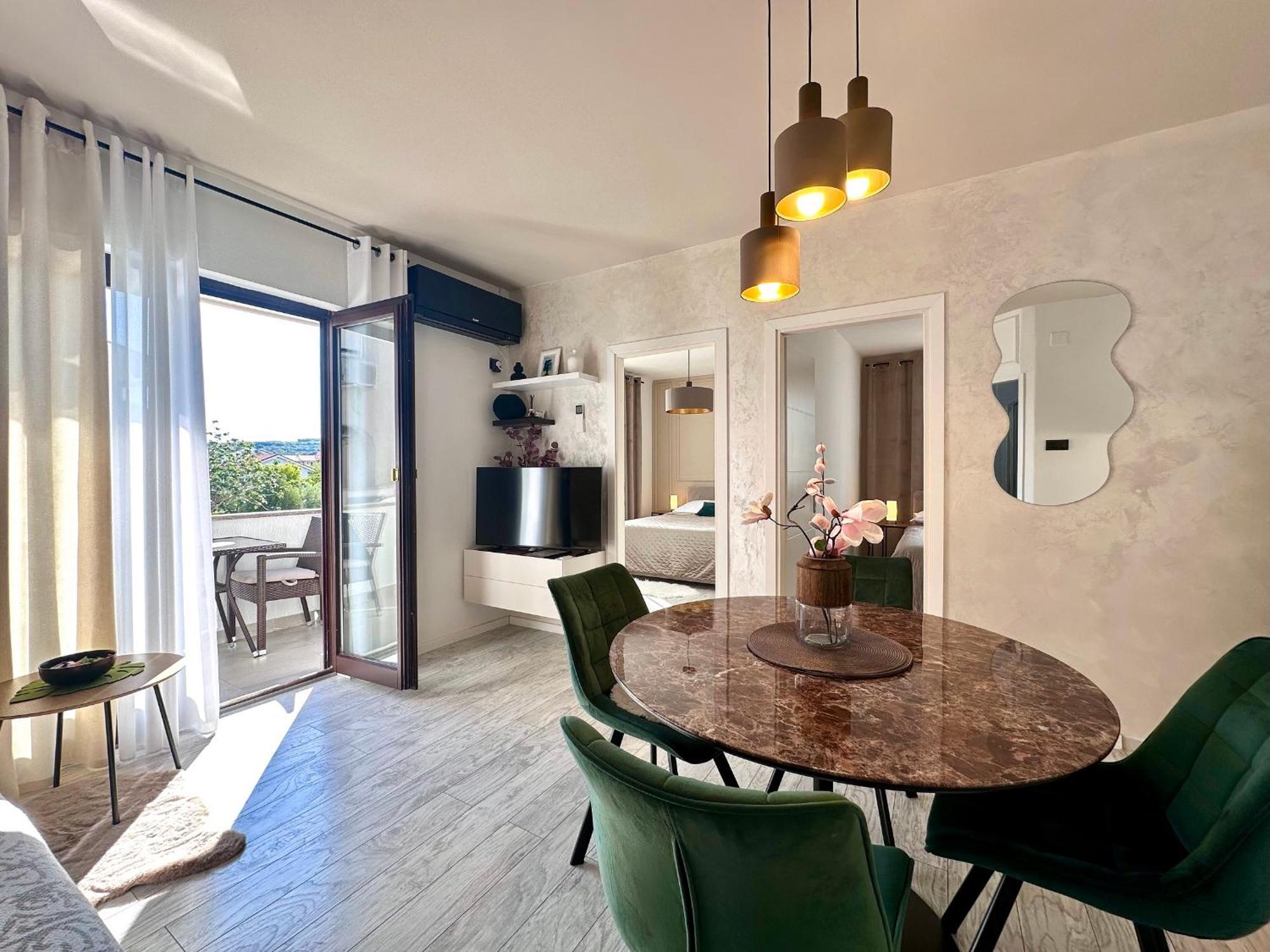 Apartments Sinisa - Krk Town Bagian luar foto